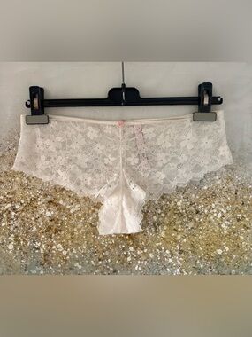 Victoria’s Secret Dream Angels White Lace Cheeky Panty (NWT)